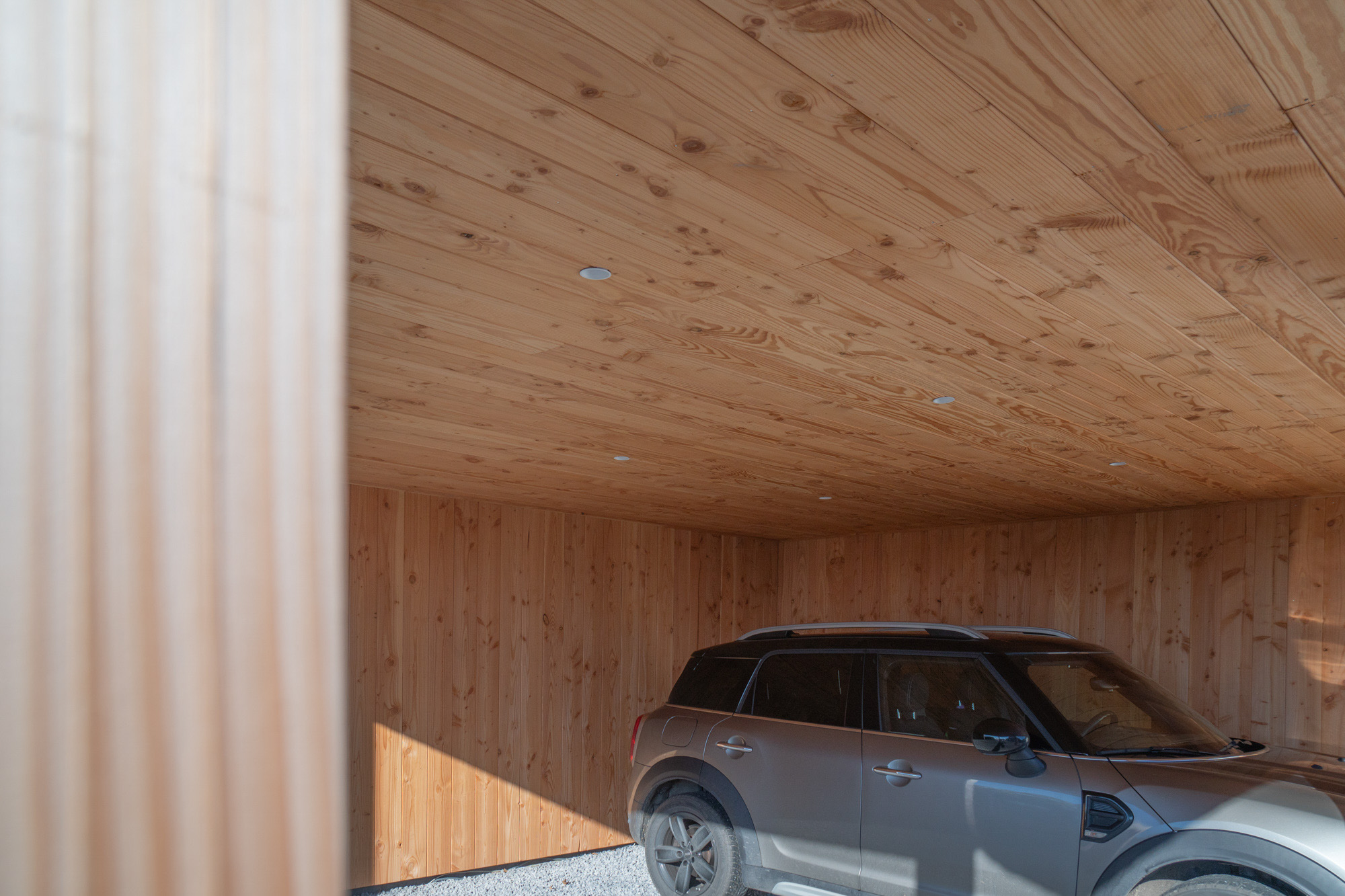 afbeeldingSchuur met carport Noorden