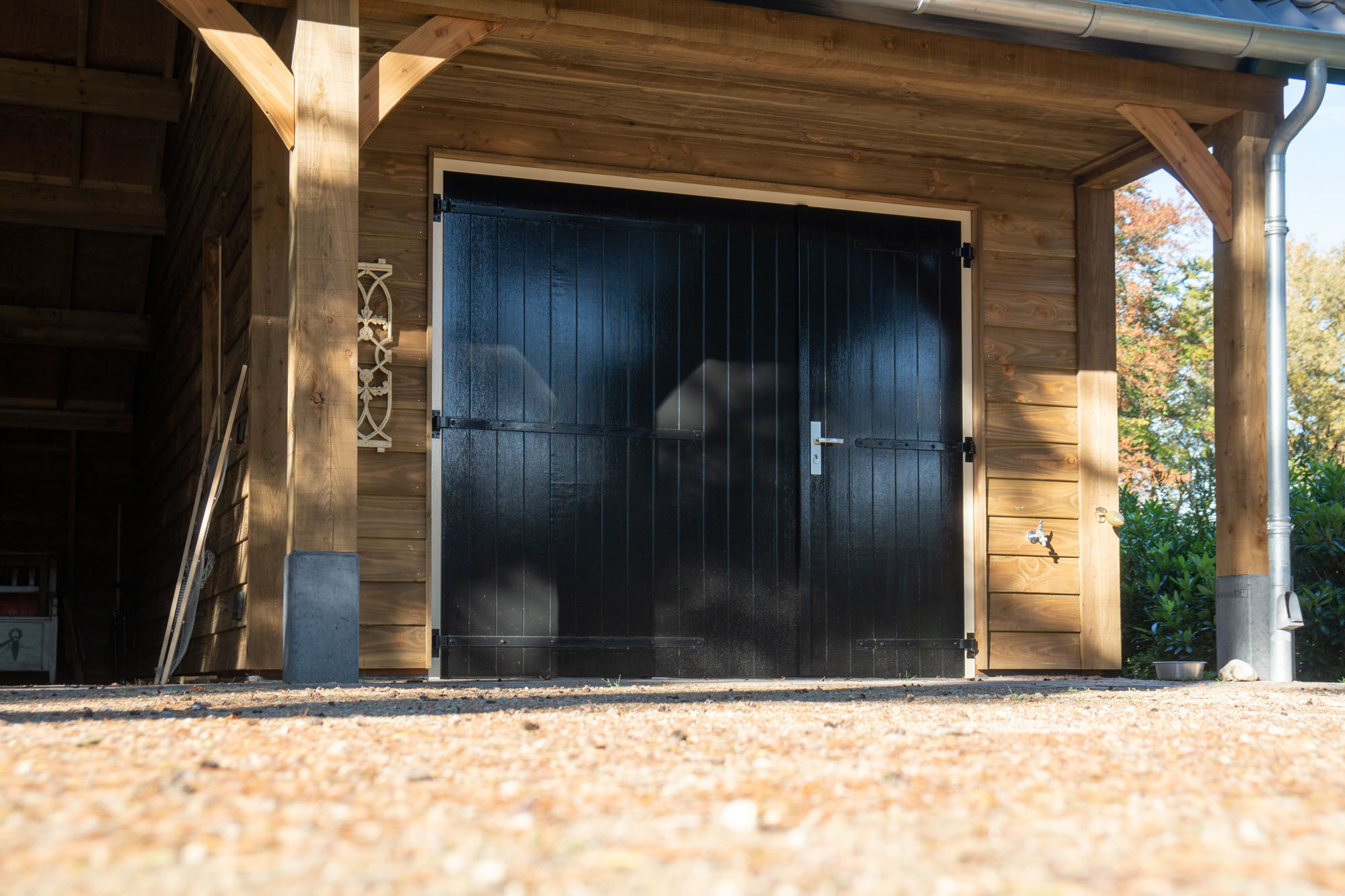 afbeeldingSchuur met carport Stellendam