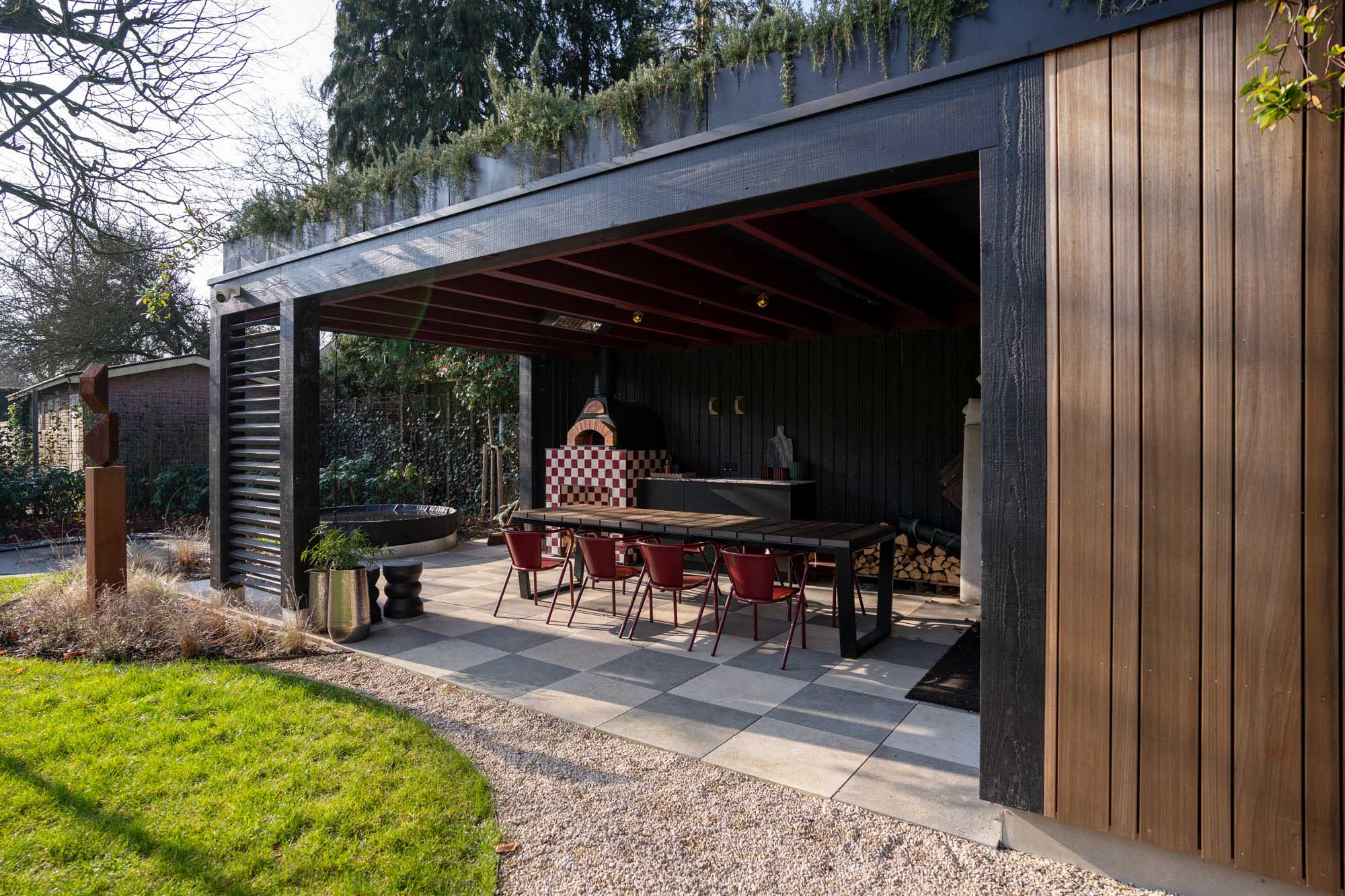 afbeeldingTuinkantoor met overkapping Bussum